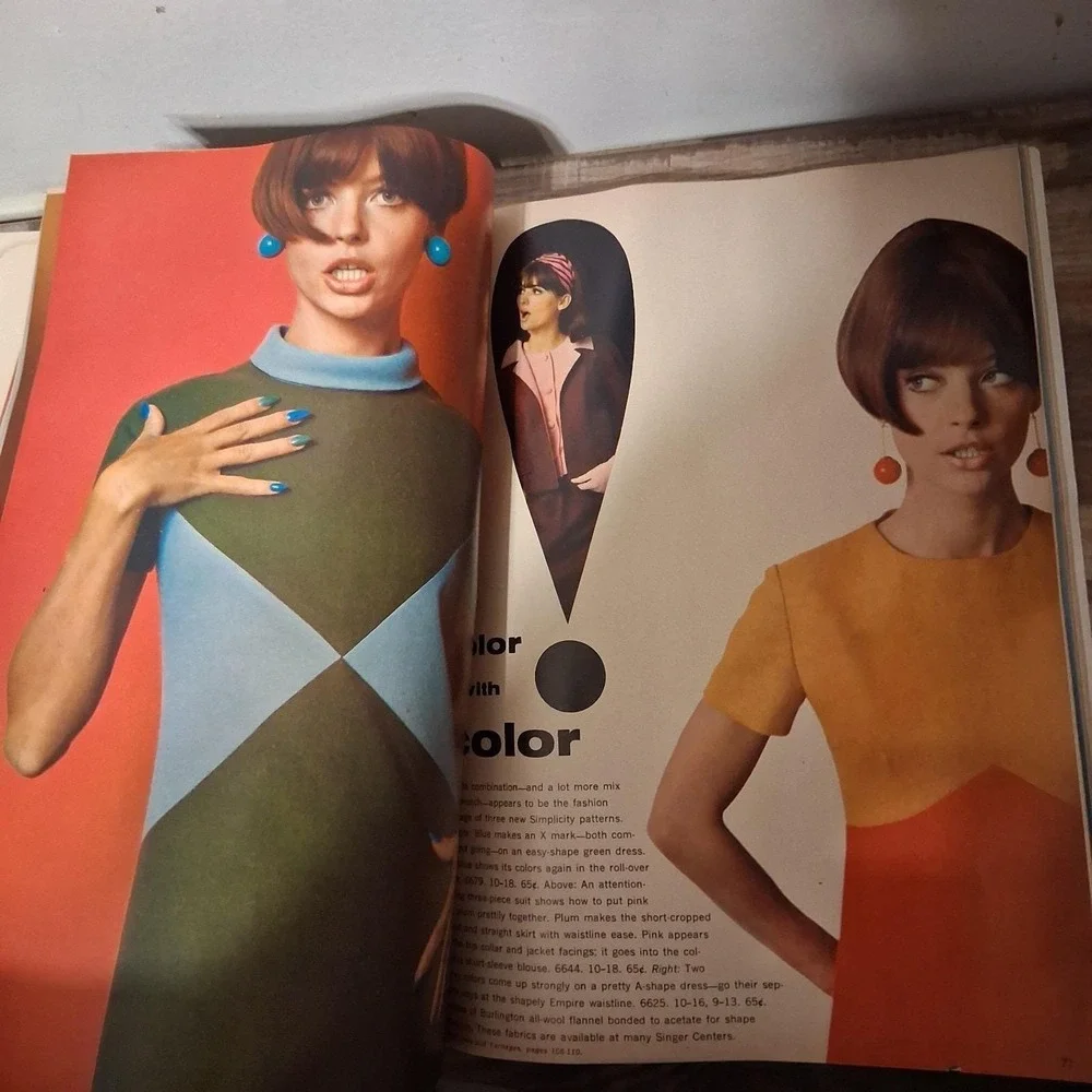 Rare Vintage Singer Showcase 1966 Magazine Mod Fashion Full Color